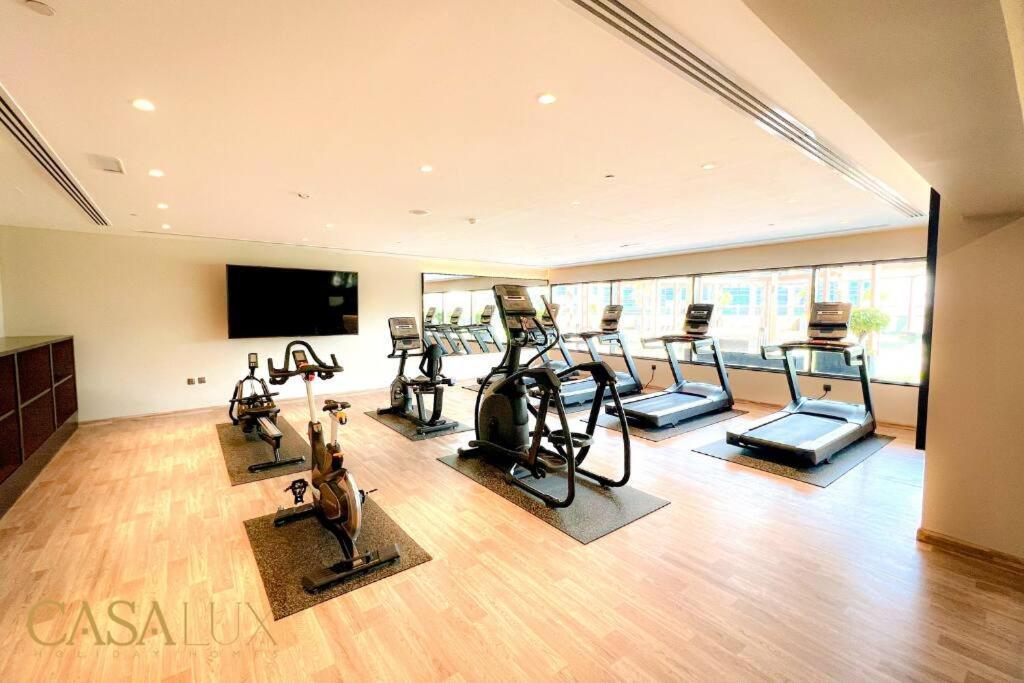 Lovely Big Studio W/ Burj Khalifa View In Downtown Dubai Eksteriør billede