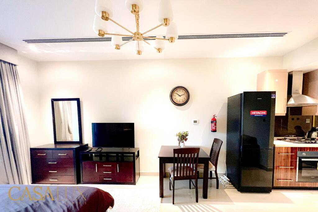 Lovely Big Studio W/ Burj Khalifa View In Downtown Dubai Eksteriør billede